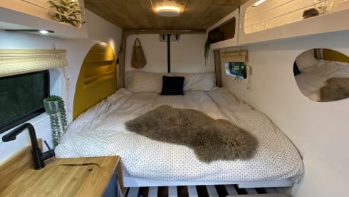 Zola –  - 2 berth fully off-grid sprinter conversion