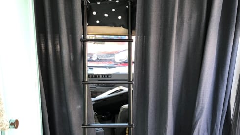 Frankie – Ga op pad met oldtimer Frankie, deze fantastische 'Tiny House' op wielen