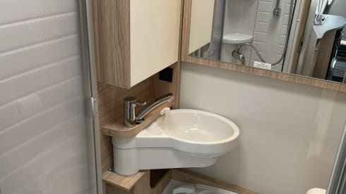 2p Sunlight semi-integrated uit 2021