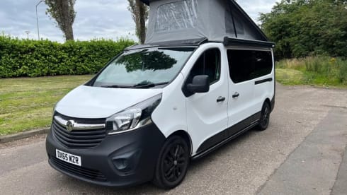 Paddy – Fantastic Vauxhall Vivaro campervan