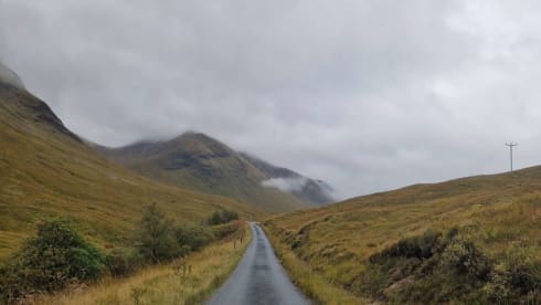 SKYE – OFF-GRID 2 berth Shower Kitchen Heating - bedding included - Campervan