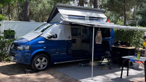 Dora – Camper Volkswagen a 2 posti letto del 2014