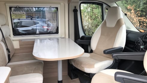 Scoobs – Scoobs, Happy adventures on the road... Carry 4, Sleeps 3