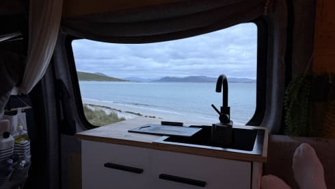 VanNoes – Geräumiger und hip dekorierter Mercedes Sprinter