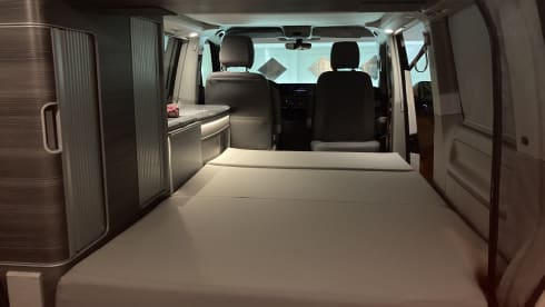 CalOcT6 – 4p Volkswagen campervan from 2018