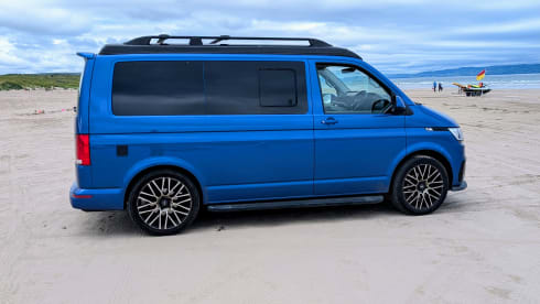 Iris – Iris - Volkswagen campervan
