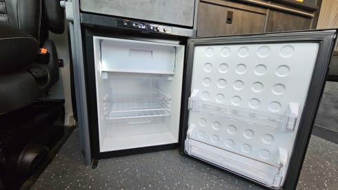 Silverline Swamper – 4 berth Volkswagen campervan from 2018
