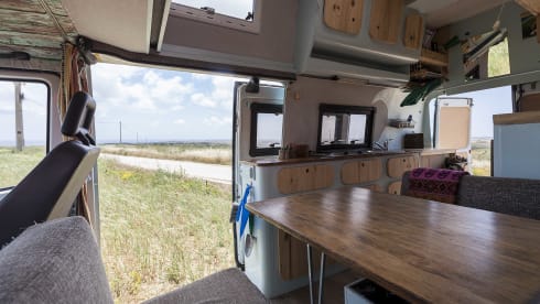 Miss Moneypenny (Burgau, Lagos, Algarve, Portugal)