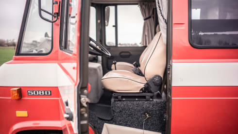 Ayub – old-school Mercedes fire bus and off grid camper