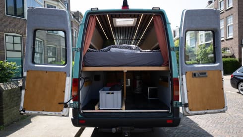 Olaf – 2-seater Volkswagen bus from 2005