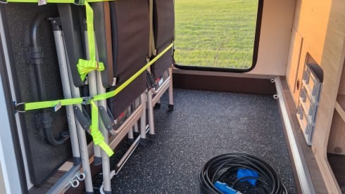 MobileFamilyT67 – Teilintegrierter Familiencamper