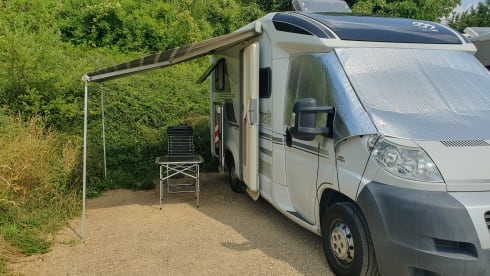 Vrijheid – 3p Knaus semi-integrated uit 2011