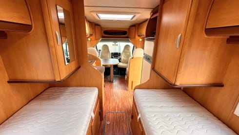 2p Pilote semi-integrated uit 2009