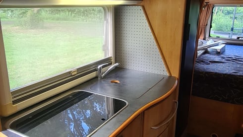 6 person family camper. Hymer integral from 2000