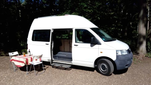 Nomadentraum – VW-Bus mit Hochdach