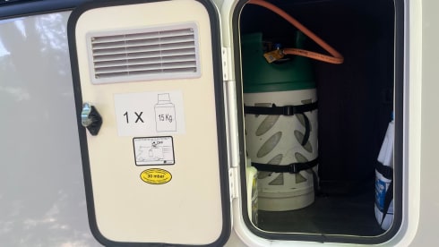 Jenny – 4p Roller Team semi-integrated from 2022