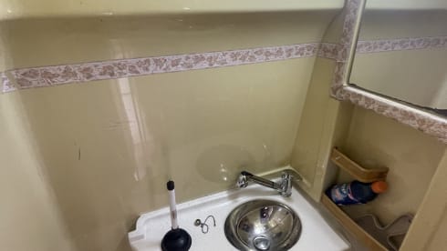 La Boheme – Explore the City with Our Classic T1 James Cook Van