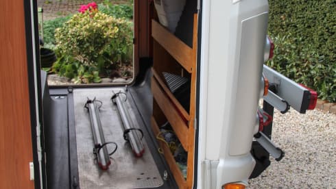 Very spacious family camper