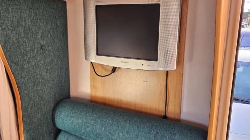 6p Chausson alcove