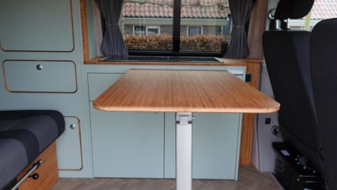 Hopper L2 – 5 Person Volkswagen T6 "Hopper"