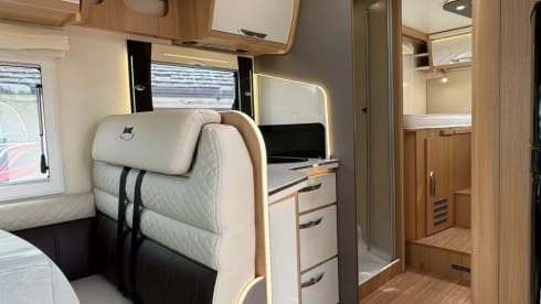 4 berth McLouis Fusion 373 ( 2024 )