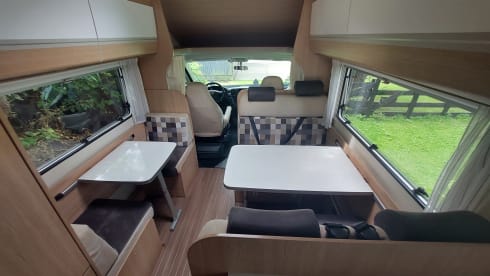 Sunlight A72 – Ideal spacious and neat alcove family camper.
