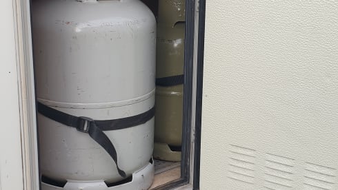 Henkie – 5p Benimar alcove from 2000