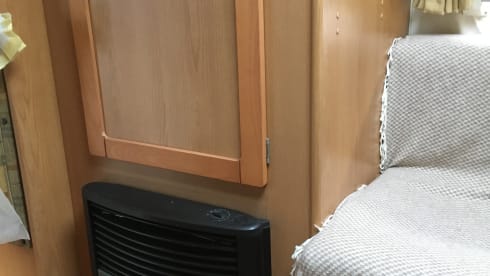 AVA – 2 berth Peugeot advangarde from 2006