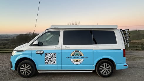 Sunny – 2021 Volkswagen T6.1 Transporter CamperKing Luxury Offgrid Camper (4 Berth)