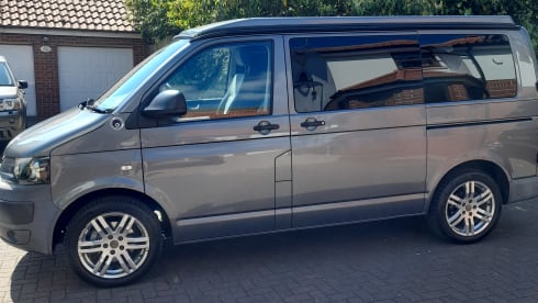 Callie – Camper Volkswagen a 4 posti letto del 2011