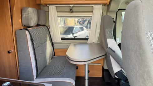 Camping-car Pössl 2Win Plus 2 + 1 à partir de 2023