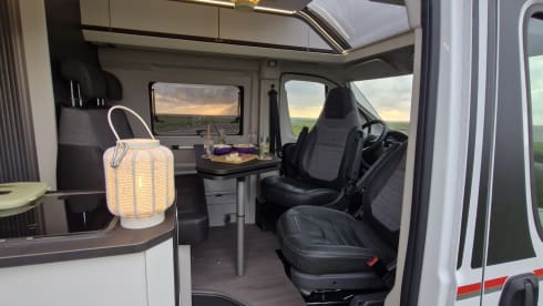 Adria Twin Sport 640 SGX – New 2025 spacious Campervan for 4