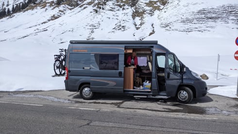 Weinsberg Bus camper of 6m for 2 people