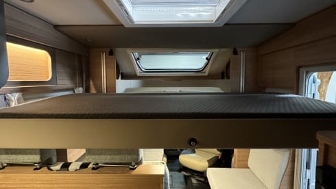 Weinsberg Carasuite 700 4p from 2022