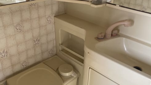 'Pandora' – Off-Grid Motorhome - Petrol & LPG **Fully Comp Insurance Included**
