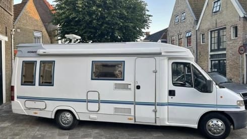 4p Hobby semi-integrated from 1995