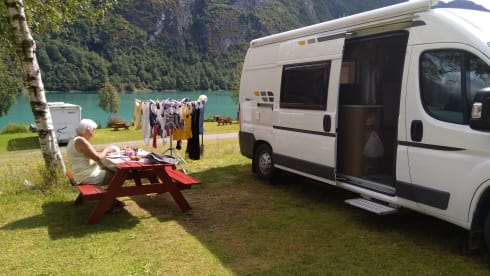 2p Sun Living Flexo SP camper van from 2015