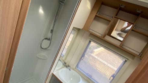 Sunny – Your next family holiday - 2020 6 Berth Motorhome