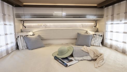 Hamish – New 2025 Compact 4 berth off-grid ready Motorhome