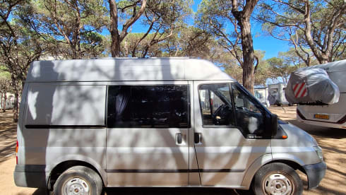 Bruno – 2p Ford bus uit 2002