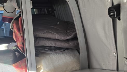 4p Volkswagen campervan uit 2000
