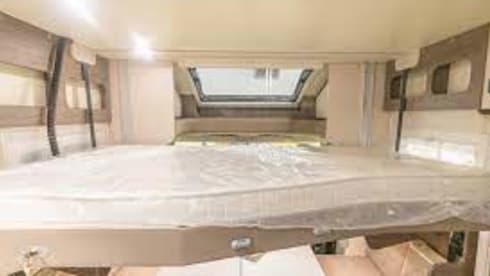 As good as new MC Louis 479 Semi-integrated for rent