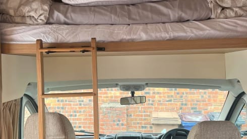 4 berth Peugeot Elddis Autoquest