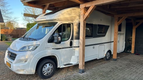 2p Adria Mobil semi-integrated uit 2018