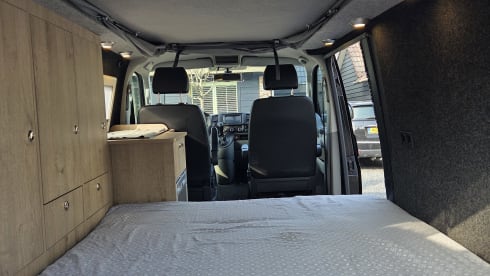 Casa on wheels – 2p Volkswagen campervan from 2022