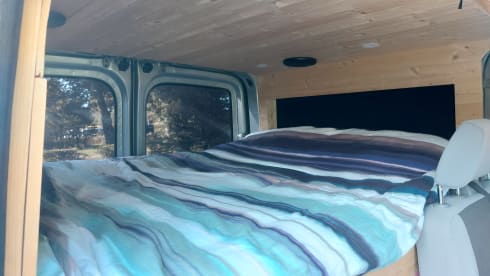 Fine self-build Opel Movano bus