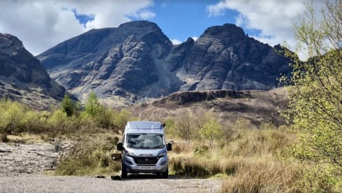 SF24 DWO - Manual Transmission – 4 berth Autotrail campervan from 2024