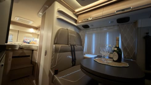 Making Memories 5 – 2023 Malibu charming GT640 Automaat luxe Buscamper skyview 