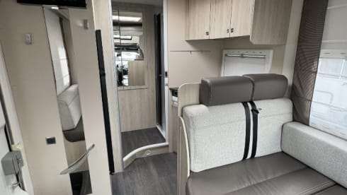 Bumble –  4 Berth Ford Chausson Welcome 