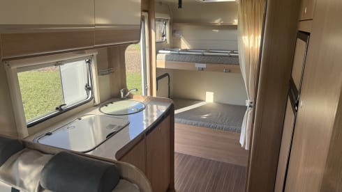 Super Brig 678 - Nice family camper for 7 people!